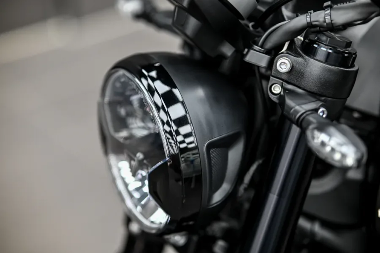 Triumph 重機鍍膜 誠美施工案例