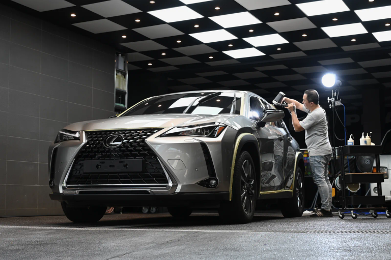 汽車鍍膜施工費用成本結構說明，Lexus UX 雙層鍍膜前置拋光工序——誠美車體美容台北內湖