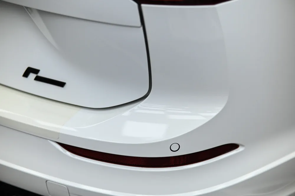 Golf R 車尾廠徽與尾門打蠟後細節